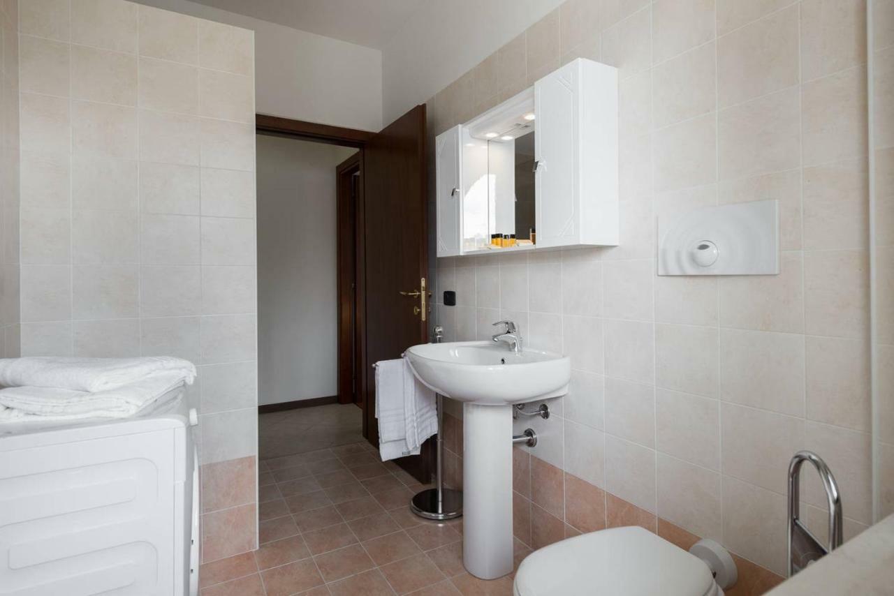 Ortaglia A2 Apartment Torri Del Benaco Ngoại thất bức ảnh